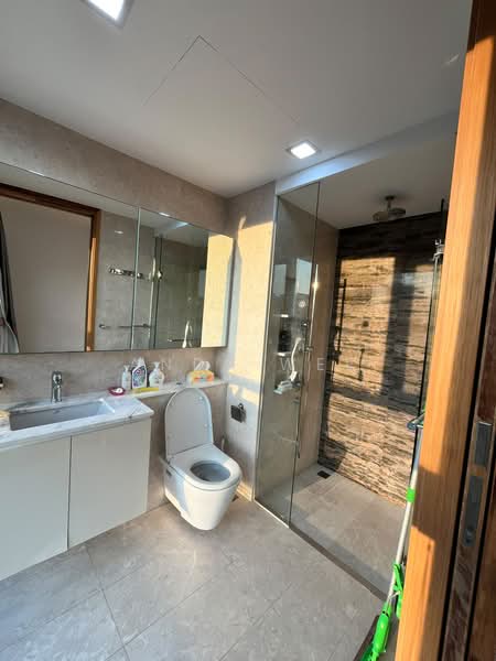 The Scala @ Lorong Chuan, 138 Serangoon Avenue 3, 2 Bedrooms, 904 sqft, Condominium For Rent, by Andy Wee, 500216536 - Bathroom - PropertyGuru.com.sg