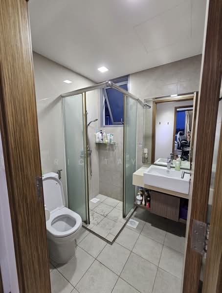 The Canopy, 71 Yishun Avenue 11, 2 Bedrooms, 1,033 sqft, Executive Condominium For Sale, by Eric Tay CK, 500216541 - Bathroom - PropertyGuru.com.sg