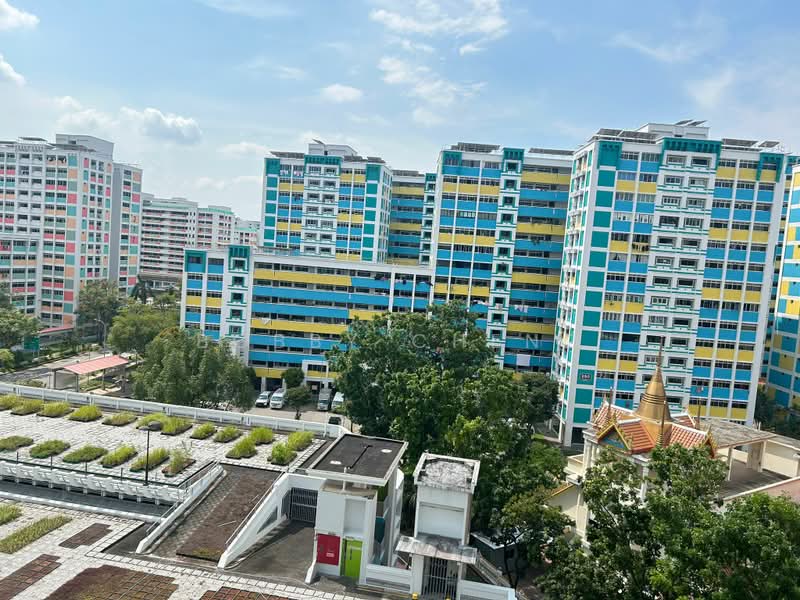252 Choa Chu Kang Avenue 2, 252 Choa Chu Kang Avenue 2, 3 Bedrooms, 1,119 sqft, HDB Flat For Sale, by Bobby Cheng, 500216561 - Exterior - PropertyGuru.com.sg