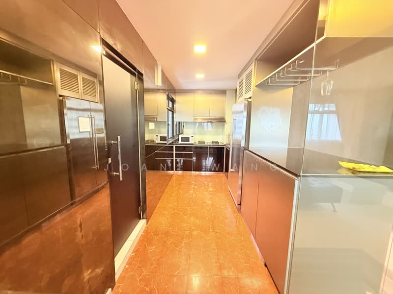 16 Cantonment Close photo 3