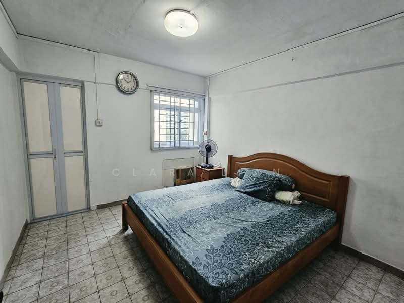 578 Ang Mo Kio Avenue 10, 578 Ang Mo Kio Avenue 10, 2 Bedrooms, 721 sqft, HDB Flat For Sale, by Clara Lian, 500216572 - Master Bedroom - PropertyGuru.com.sg