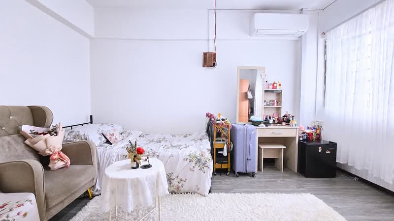 518 Jurong West Street 52, 518 Jurong West Street 52, 3 Bedrooms, 1,216 sqft, HDB Flat For Sale, by Faisal Gani, 500216578 - Bedroom - PropertyGuru.com.sg