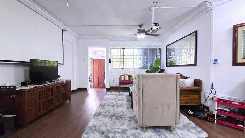 518 Jurong West Street 52, 518 Jurong West Street 52, Boon Lay / Jurong / Tuas, 3 Bedrooms, 1,216 sqft, HDB Flat For Sale, by Faisal Gani, 500216578 - Living Room - PropertyGuru.com.sg