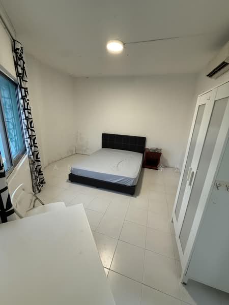 Master Room @ Aljunied MRT, , Room Rental, 170 sqft, Shophouse For Rent, by Alan Tsui 徐先生, 500216583 - Bedroom - PropertyGuru.com.sg