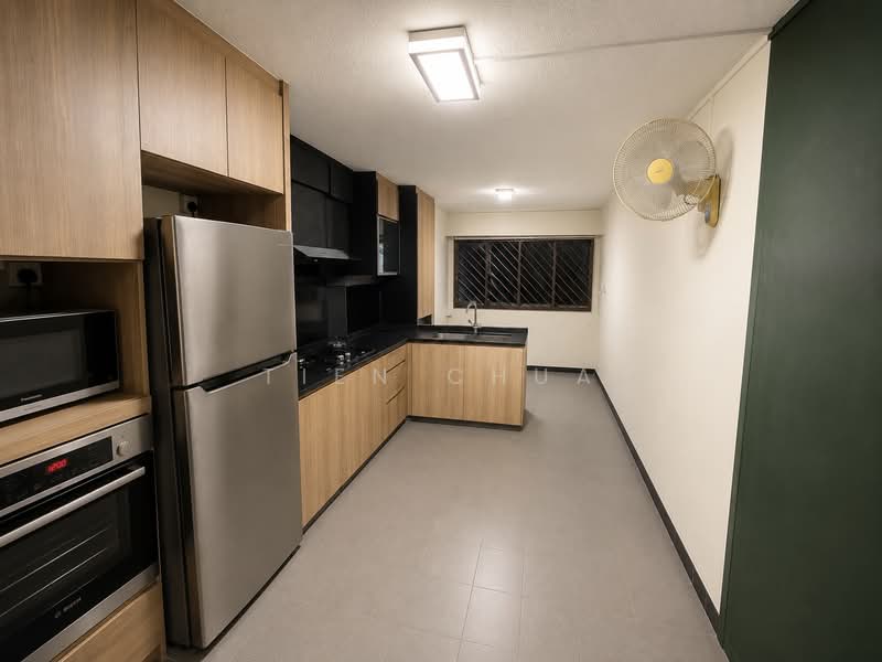 633 Ang Mo Kio Avenue 6, 633 Ang Mo Kio Avenue 6, 2 Bedrooms, 883 sqft, HDB Flat For Sale, by Tien Chua, 500216585 - Kitchen - PropertyGuru.com.sg