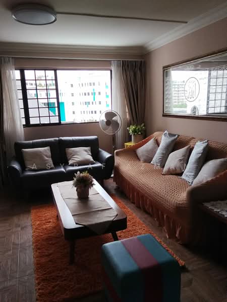 201 Yishun Street 21, 201 Yishun Street 21, Room Rental, 167 sqft, HDB Flat For Rent, by Asyraf Azman, 500216586 - Living Room - PropertyGuru.com.sg
