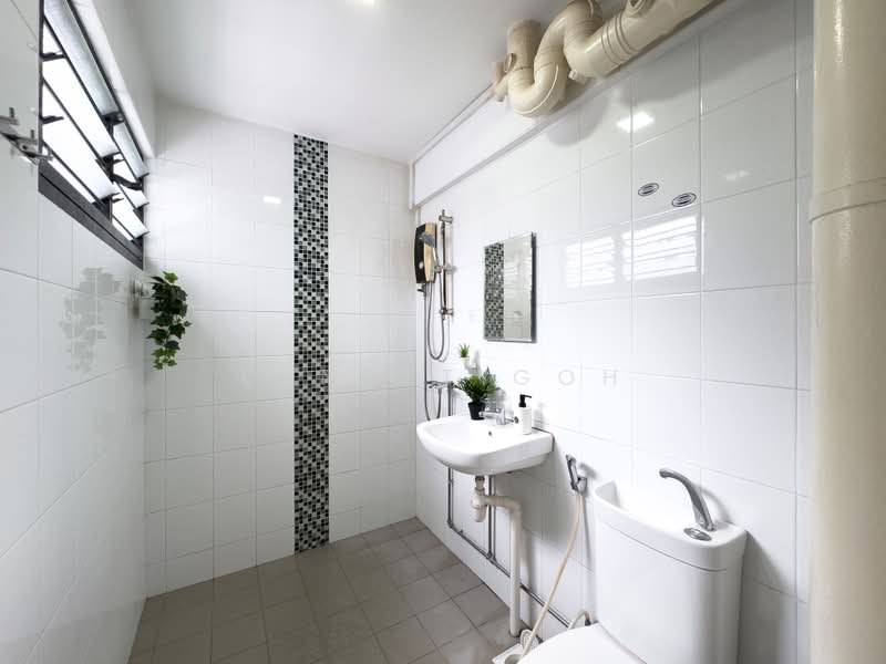 322 Woodlands Street 32, 322 Woodlands Street 32, 3 Bedrooms, 1,313 sqft, HDB Flat For Sale, by Ernest Goh, 500216600 - Bathroom - PropertyGuru.com.sg