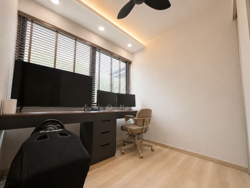High Park Residences, 29 Fernvale Road, 3 Bedrooms, 872 sqft, Condominium For Rent, by Evon Ng, 500216602 - Study / 3rd bedroom - PropertyGuru.com.sg