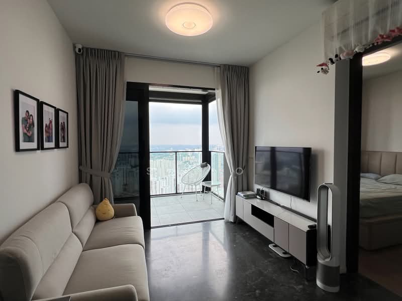 Avenue South Residence, 1 Silat Avenue, 2 Bedrooms, 657 sqft, Condominium For Sale, by SQ Yeo, 500216603 - Living Room - PropertyGuru.com.sg