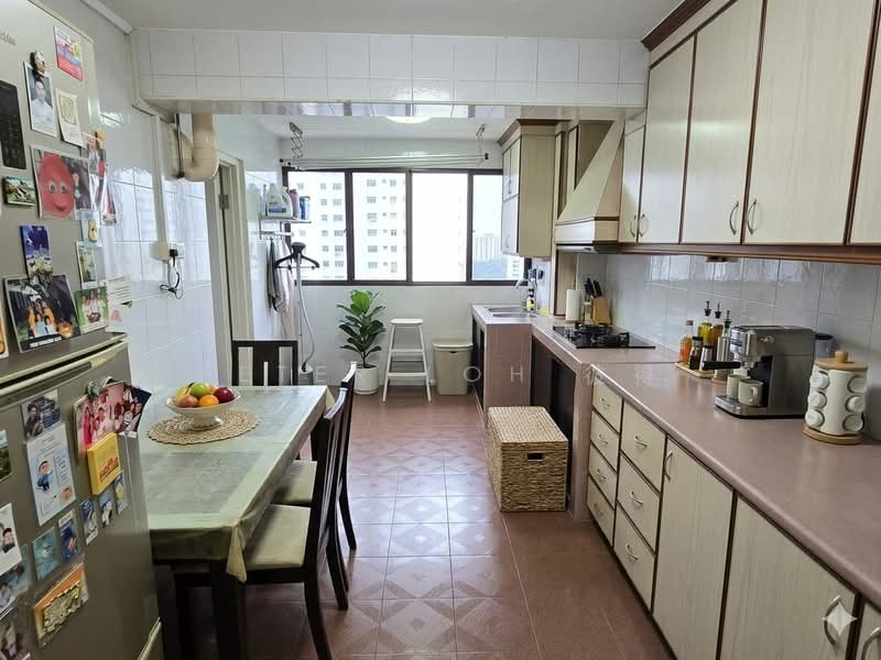 1 Hougang Avenue 3, 1 Hougang Avenue 3, 2 Bedrooms, 635 sqft, HDB Flat For Sale, by Peter Loh 彼得, 500216604 - Kitchen - PropertyGuru.com.sg