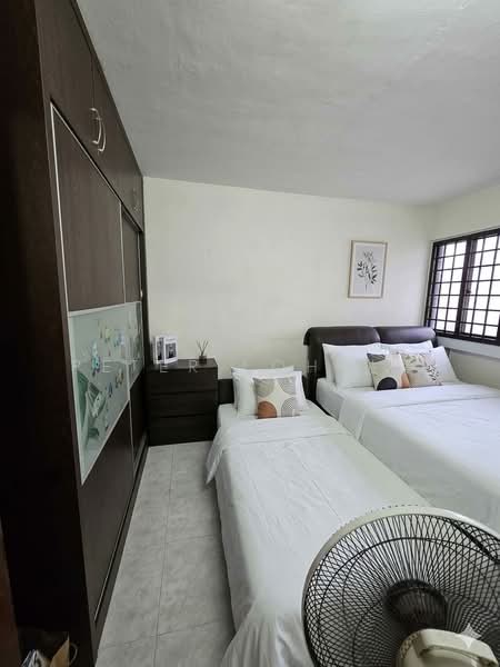 1 Hougang Avenue 3, 1 Hougang Avenue 3, 2 Bedrooms, 635 sqft, HDB Flat For Sale, by Peter Loh 彼得, 500216604 - Bedroom - PropertyGuru.com.sg