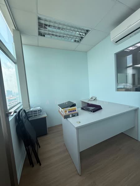 Wcega Tower, 21 Bukit Batok Crescent, 1,969 sqft, Light Industrial (B1) For Rent, by Joanna Lim, 500216605 - Interior - CommercialGuru.com.sg