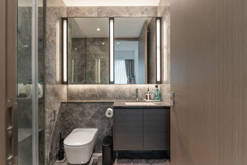 Leedon Green, 34 Leedon Heights, 2 Bedrooms, 700 sqft, Condominium For Sale, by Ken Peh, 500216606 - Bathroom - PropertyGuru.com.sg
