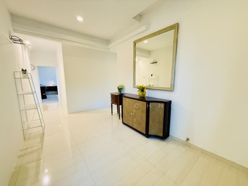 Botanic Gardens View, 19 Taman Serasi, Room Rental, 200 sqft, Apartment For Rent, by Young Chng, 500216615 - Interior - PropertyGuru.com.sg