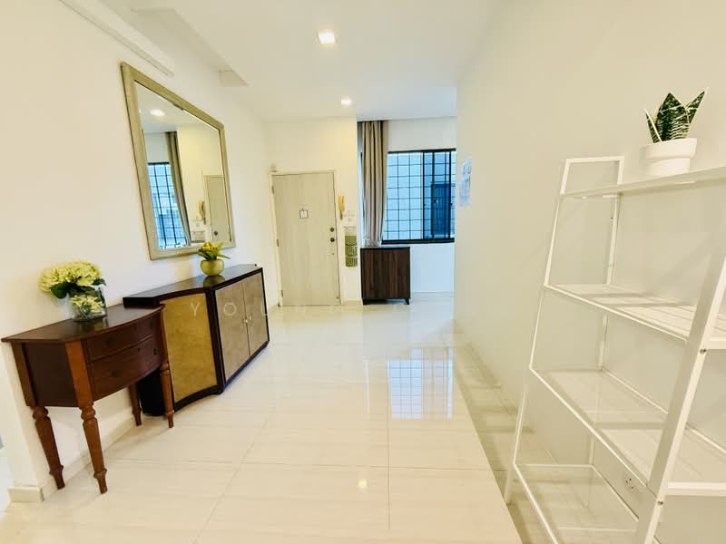 Botanic Gardens View, 19 Taman Serasi, Room Rental, 200 sqft, Apartment For Rent, by Young Chng, 500216615 - Entrance - PropertyGuru.com.sg