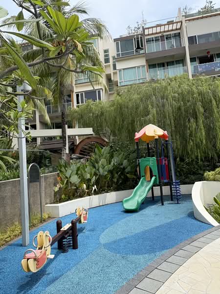 Fontaine Parry, 67 Poh Huat Road, 2 Bedrooms, 1,066 sqft, Condominium For Sale, by Evelyn Peh, 500216616 - Playground - PropertyGuru.com.sg