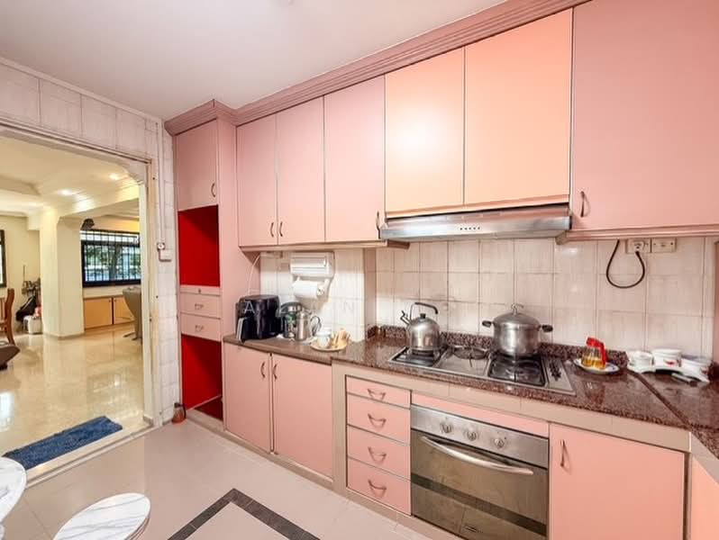724 Tampines Street 71, 724 Tampines Street 71, Pasir Ris / Tampines, 4 Bedrooms, 1,345 sqft, HDB Flat For Sale, by Alan Ng, 500216629 - Kitchen - PropertyGuru.com.sg