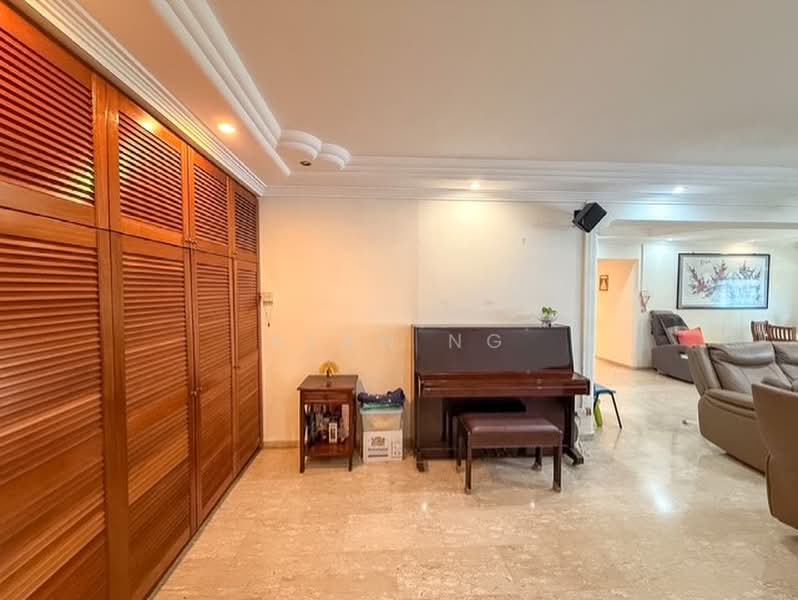 724 Tampines Street 71, 724 Tampines Street 71, Pasir Ris / Tampines, 4 Bedrooms, 1,345 sqft, HDB Flat For Sale, by Alan Ng, 500216629 - Entrance - PropertyGuru.com.sg