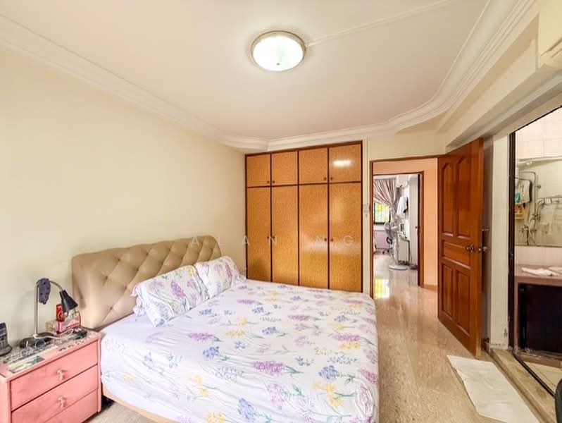 724 Tampines Street 71, 724 Tampines Street 71, Pasir Ris / Tampines, 4 Bedrooms, 1,345 sqft, HDB Flat For Sale, by Alan Ng, 500216629 - Masted Bedroom - PropertyGuru.com.sg