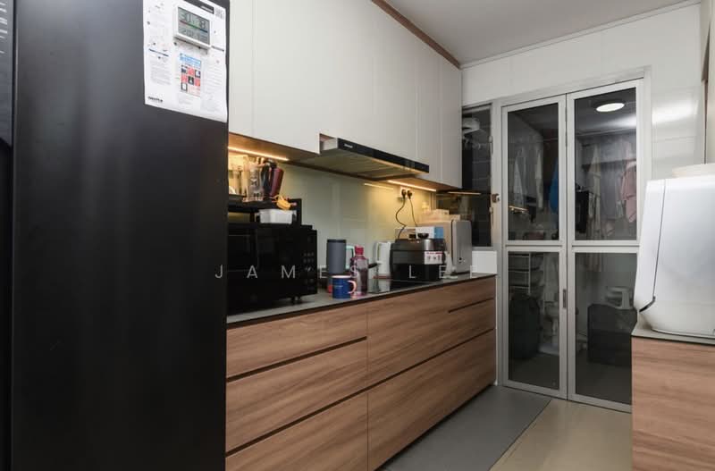 222B Bedok North Drive, 222B Bedok North Drive, 3 Bedrooms, 990 sqft, HDB Flat For Sale, by James Lee, 500216634 - Kitchen - PropertyGuru.com.sg
