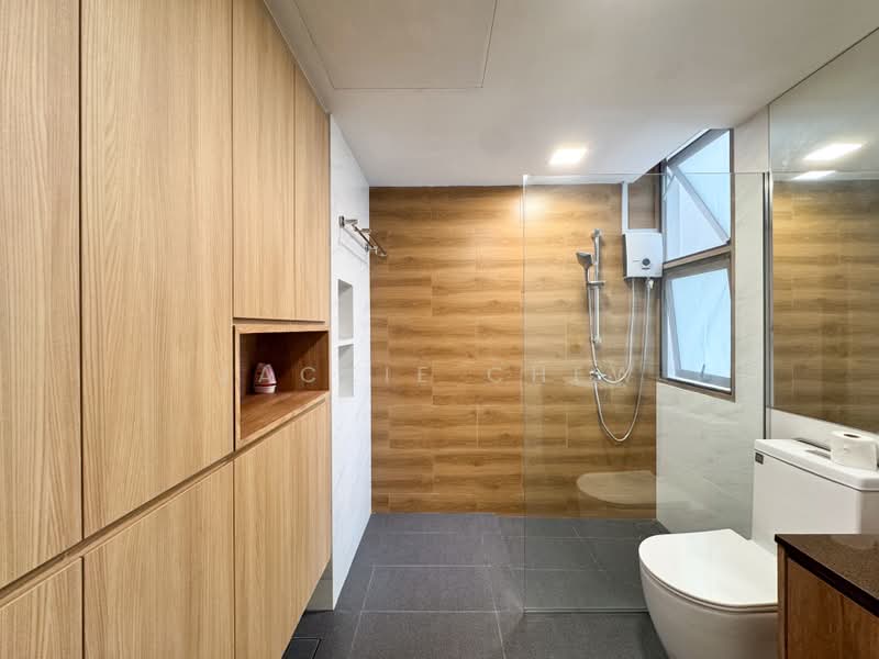 Palm Grove Condo, 19 Palm Grove Avenue, 3 Bedrooms, 1,281 sqft, Condominium For Sale, by Jackie Chew, 500216638 - Bathroom - PropertyGuru.com.sg
