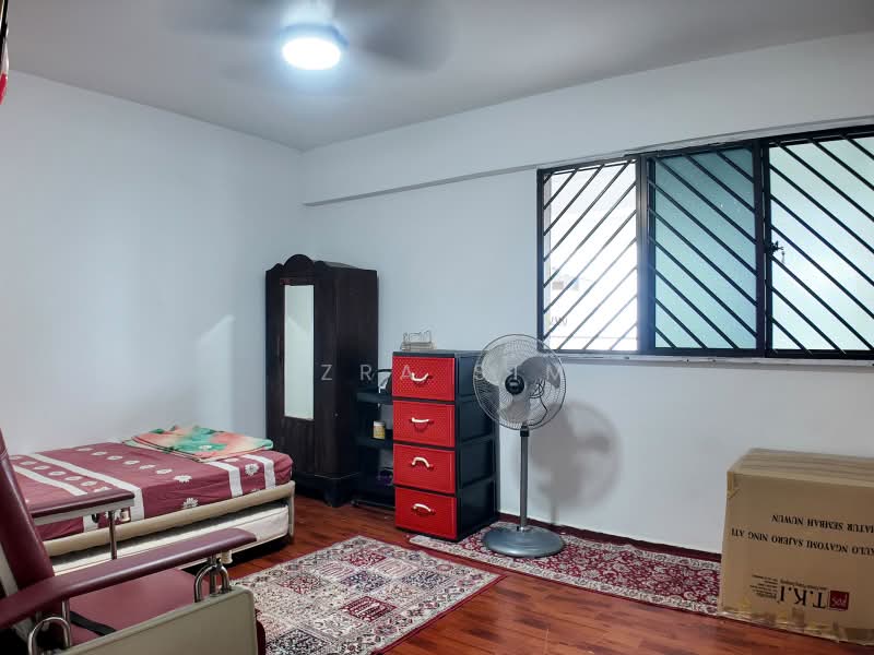 101 Bedok Reservoir Road, 101 Bedok Reservoir Road, Bedok / Upper East Coast, 3 Bedrooms, 1,033 sqft, HDB Flat For Sale, by Ezra Sim, 500216644 - Bedroom - PropertyGuru.com.sg