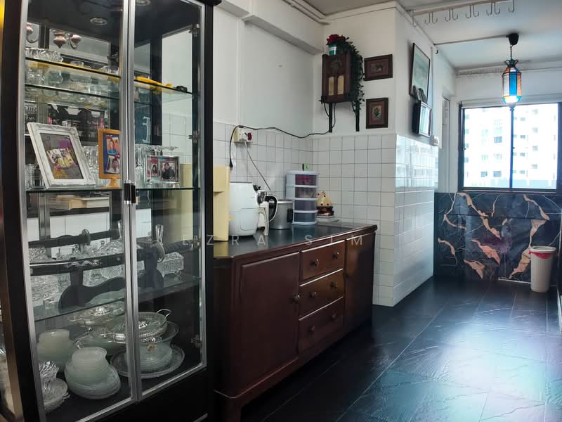 101 Bedok Reservoir Road, 101 Bedok Reservoir Road, Bedok / Upper East Coast, 3 Bedrooms, 1,033 sqft, HDB Flat For Sale, by Ezra Sim, 500216644 - Kitchen - PropertyGuru.com.sg