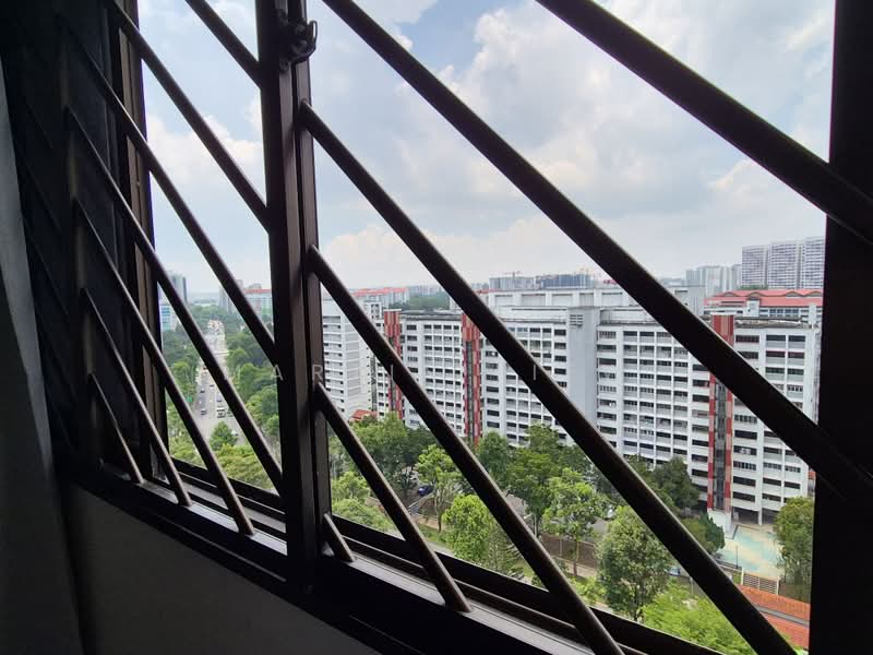 238 Jurong East Street 21, 238 Jurong East Street 21, Room Rental, 80 sqft, HDB Flat For Rent, by Martin Liew, 500216670 - View - PropertyGuru.com.sg
