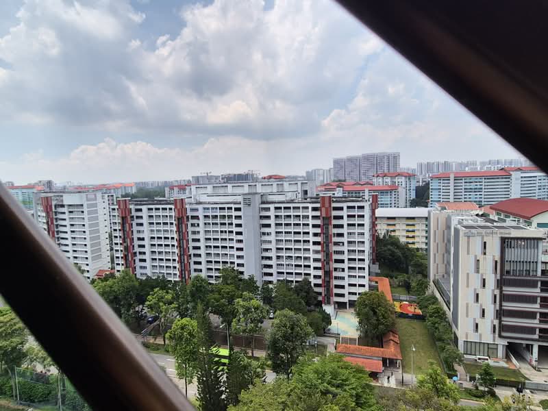 238 Jurong East Street 21, 238 Jurong East Street 21, Room Rental, 80 sqft, HDB Flat For Rent, by Martin Liew, 500216670 - Exterior - PropertyGuru.com.sg