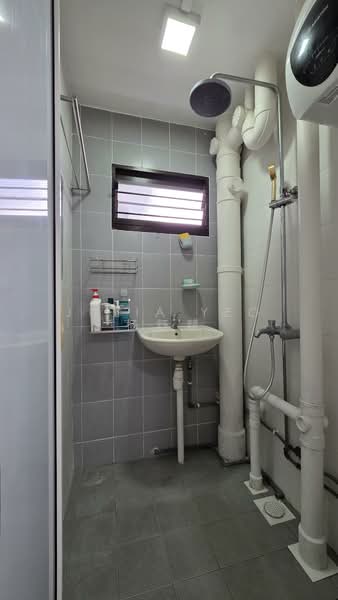 214 Lorong 8 Toa Payoh, 214 Lorong 8 Toa Payoh, Balestier / Toa Payoh, 3 Bedrooms, 882 sqft, HDB Flat For Sale, by Julia Yeo 杨舒慧, 500216671 - PropertyGuru.com.sg