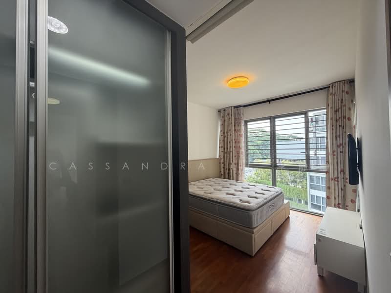 Hillsta, Phoenix Road, 2 Bedrooms, 990 sqft, Condominium For Sale, by Cassandra Li 李静静, 500216684 - Master bedroom - PropertyGuru.com.sg