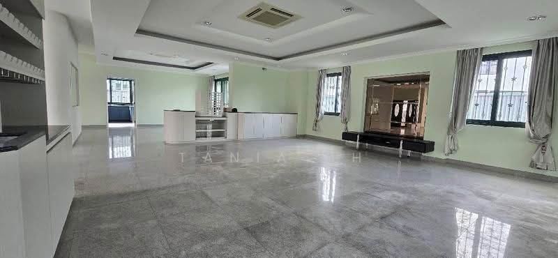 Windsor Park Estate, 41 41, Ang Mo Kio / Bishan / Thomson, 5 Bedrooms, 6,000 sqft, Bungalow House For Rent, by Tania Oh, 500216689 - PropertyGuru.com.sg