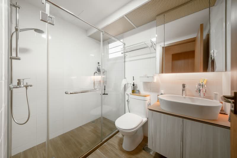 450C Bukit Batok West Avenue 6, 450C Bukit Batok West Avenue 6, 3 Bedrooms, 1,216 sqft, HDB Flat For Sale, by Quinie Ong, 500216697 - Bathroom - PropertyGuru.com.sg