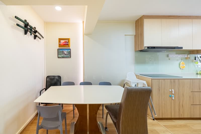 144 Tampines Street 12, 144 Tampines Street 12, 2 Bedrooms, 1,140 sqft, HDB Flat For Sale, by Rachel Koh, 500216701 - Kitchen - PropertyGuru.com.sg