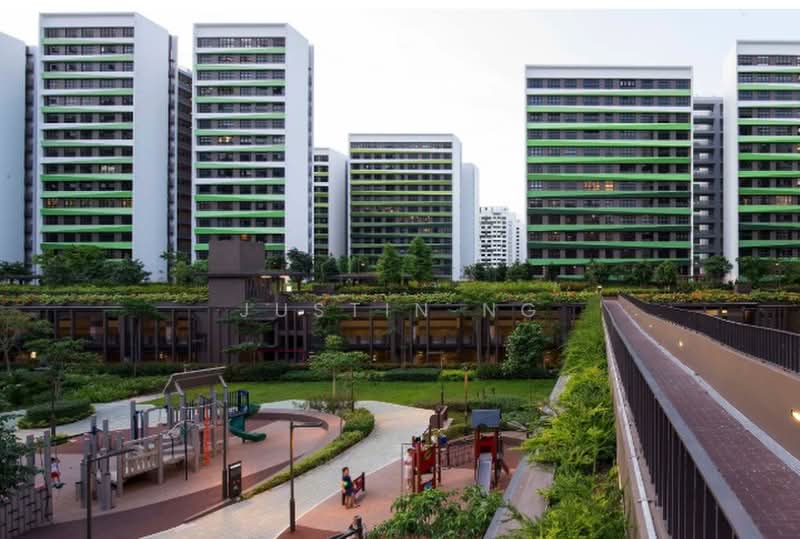606D Tampines Street 61, 606D Tampines Street 61, 3 Bedrooms, 1,216 sqft, HDB Flat For Sale, by Justin Ng, 500216703 - Exterior - PropertyGuru.com.sg