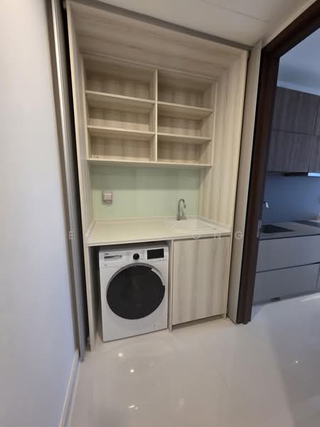 Parksuites, 22 Holland Grove Road, 2 Bedrooms, 1,173 sqft, Condominium For Rent, by Ee Lin Ong, 500216706 - Interior - PropertyGuru.com.sg