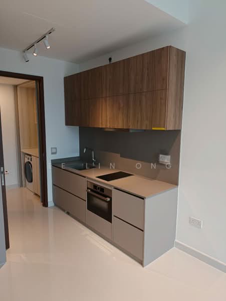 Parksuites, 22 Holland Grove Road, 2 Bedrooms, 1,173 sqft, Condominium For Rent, by Ee Lin Ong, 500216706 - Kitchen - PropertyGuru.com.sg