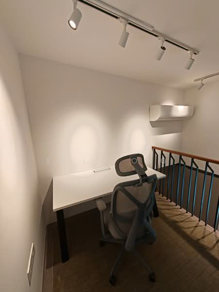 Parksuites, 22 Holland Grove Road, 2 Bedrooms, 1,173 sqft, Condominium For Rent, by Ee Lin Ong, 500216706 - Study - PropertyGuru.com.sg