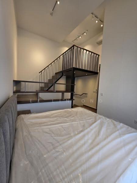 Parksuites, 22 Holland Grove Road, Tanglin / Holland / Bukit Timah, 2 Bedrooms, 1,173 sqft, Condominium For Rent, by Ee Lin Ong, 500216706 - Bedroom - PropertyGuru.com.sg