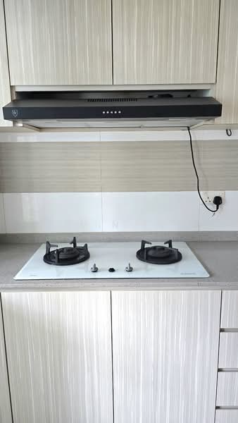 473C Upper Serangoon Crescent, 473C Upper Serangoon Crescent, 3 Bedrooms, 1,001 sqft, HDB Flat For Rent, by Alvin Lee, 500216710 - Kitchen - PropertyGuru.com.sg