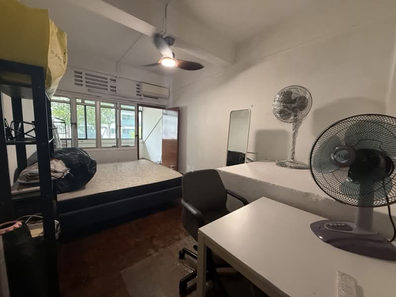 55 Tiong Bahru Road, 55 Tiong Bahru Road, Room Rental, 200 sqft, HDB Flat For Rent, by Helen Ang, 500216712 - Bedroom - PropertyGuru.com.sg