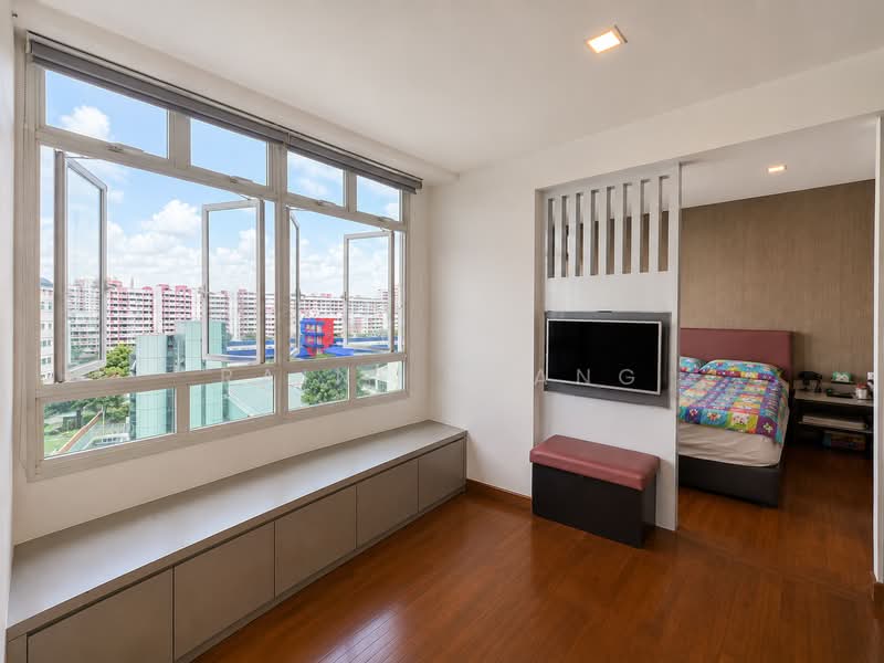 264C Compassvale Bow, 264C Compassvale Bow, 3 Bedrooms, 990 sqft, HDB Flat For Sale, by Raine Huang, 500216733 - Bedroom - PropertyGuru.com.sg
