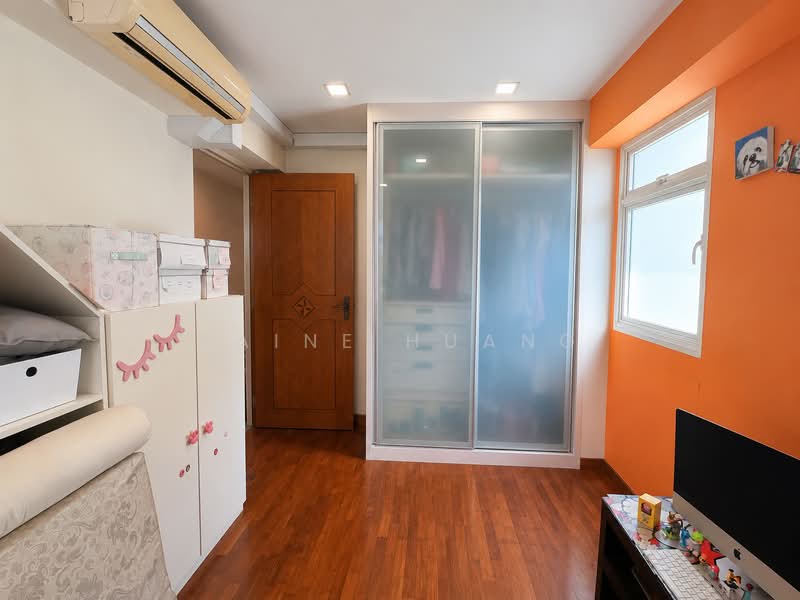 264C Compassvale Bow, 264C Compassvale Bow, 3 Bedrooms, 990 sqft, HDB Flat For Sale, by Raine Huang, 500216733 - Bedroom - PropertyGuru.com.sg
