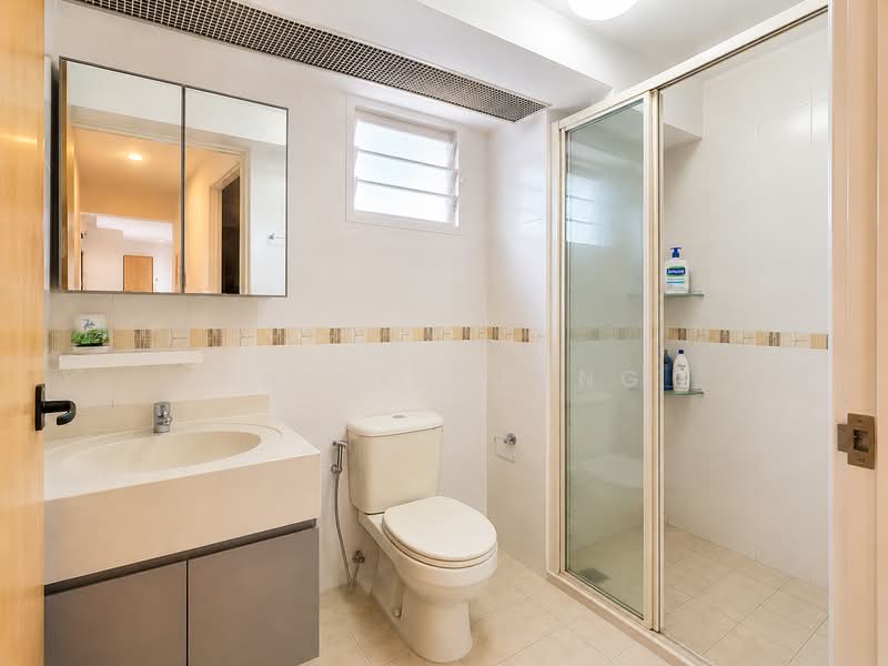 264C Compassvale Bow, 264C Compassvale Bow, 3 Bedrooms, 990 sqft, HDB Flat For Sale, by Raine Huang, 500216733 - Bathroom - PropertyGuru.com.sg