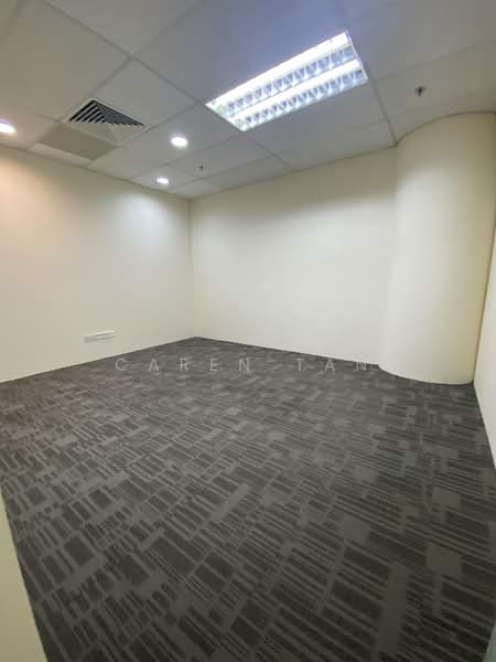 Automobile Megamart, 61 Ubi Avenue 2, 3,000 sqft, Light Industrial (B1) For Rent, by Caren Tan, 500216734 - Interior - CommercialGuru.com.sg