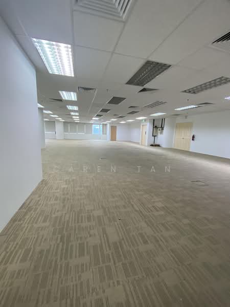Automobile Megamart, 61 Ubi Avenue 2, 3,000 sqft, Light Industrial (B1) For Rent, by Caren Tan, 500216734 - Interior - CommercialGuru.com.sg