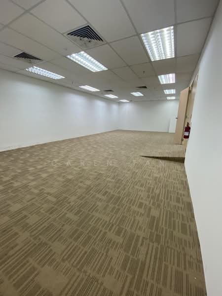 Automobile Megamart, 61 Ubi Avenue 2, 3,000 sqft, Light Industrial (B1) For Rent, by Caren Tan, 500216734 - Interior - CommercialGuru.com.sg
