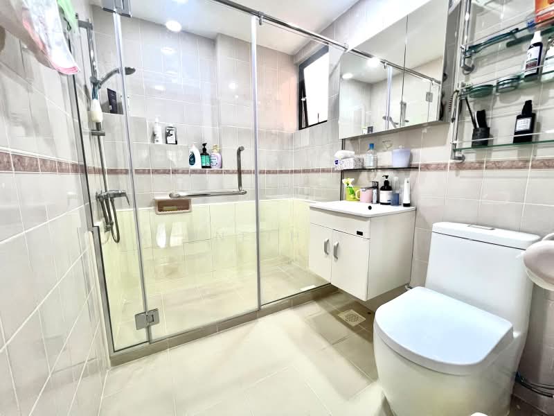 Grande Vista, 12 Cactus Drive, 3 Bedrooms, 1,367 sqft, Condominium For Sale, by Kenneth Yeo, 500216736 - Bathroom - PropertyGuru.com.sg
