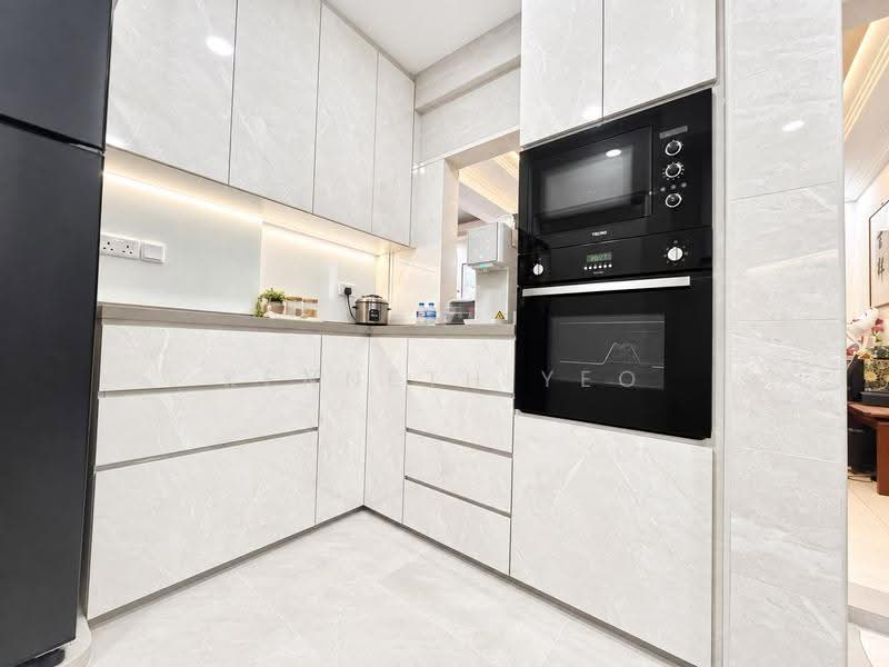 Grande Vista, 12 Cactus Drive, Seletar / Yio Chu Kang, 3 Bedrooms, 1,367 sqft, Condominium For Sale, by Kenneth Yeo, 500216736 - Kitchen - PropertyGuru.com.sg