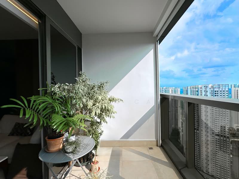 Commonwealth Towers, , 2 Bedrooms, 689 sqft, Condominium For Sale, by Brian Cai, 500216743 - Balcony - PropertyGuru.com.sg